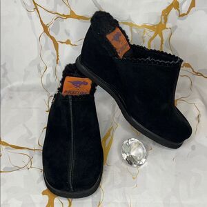* Rocket Dog Women's Black Suede Wedge Slippers
